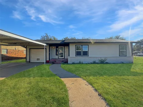 211 Oak