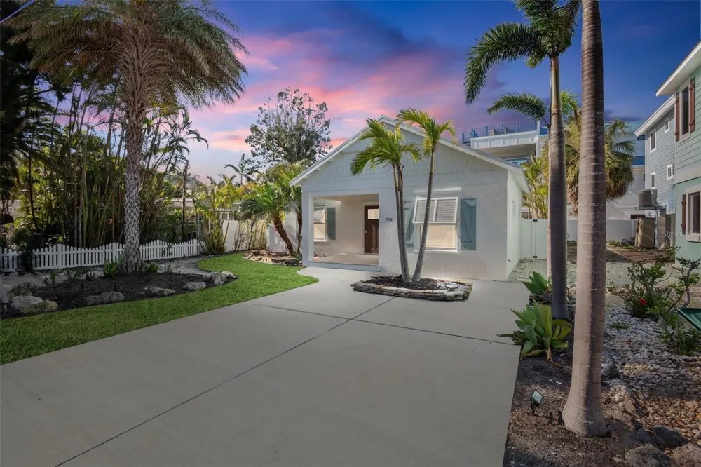 709 FERN STREET Anna Maria, FL 34216