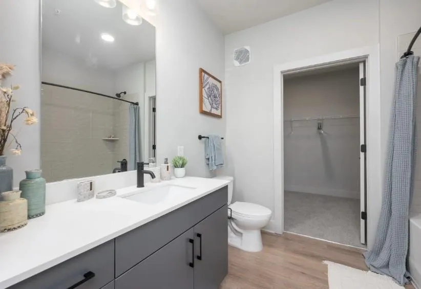 1400 Laurel Crossing Parkway #2302 Buford, GA 30519