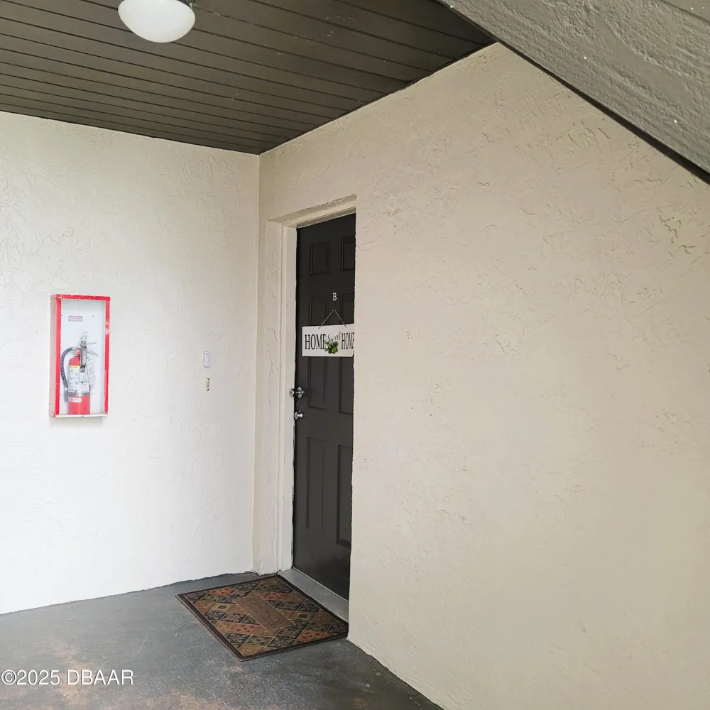 415 Banana Cay Drive #B South Daytona, FL 32119
