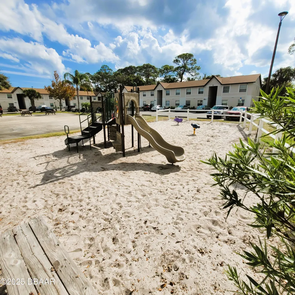 415 Banana Cay Drive #B South Daytona, FL 32119