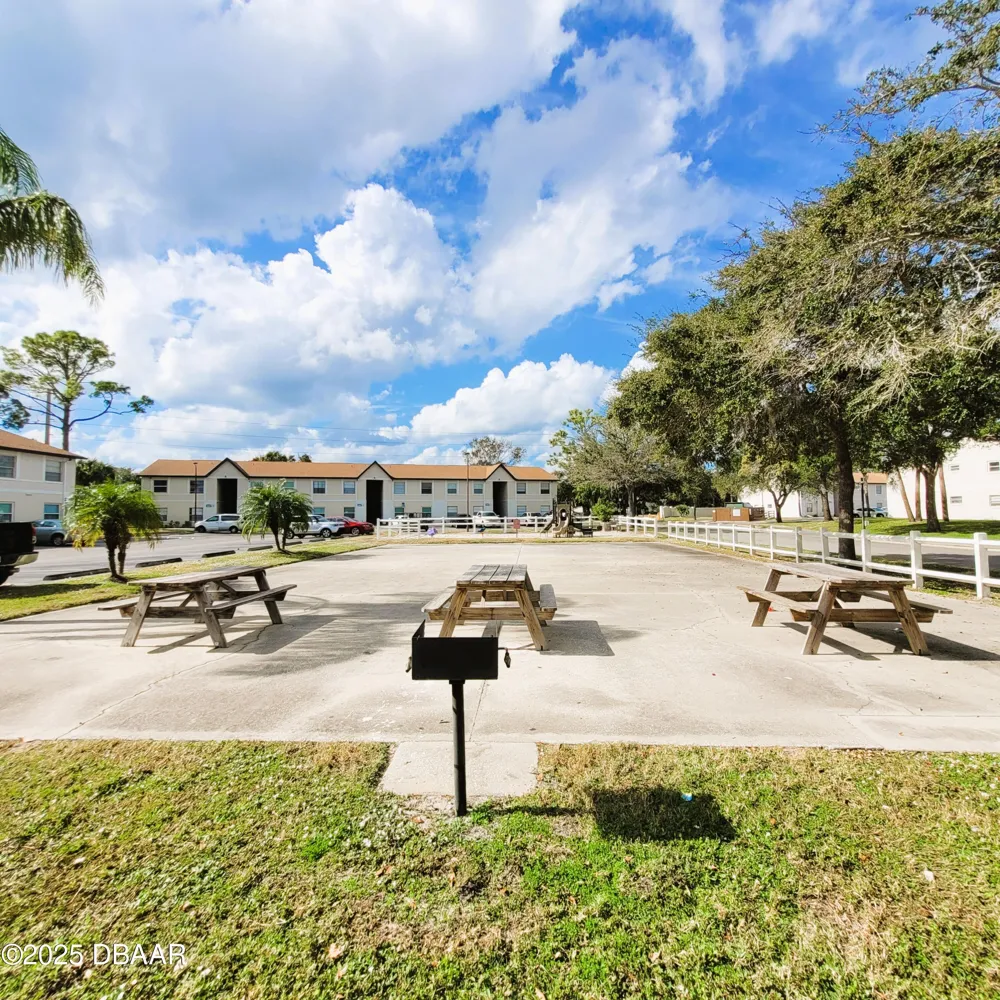415 Banana Cay Drive #B South Daytona, FL 32119