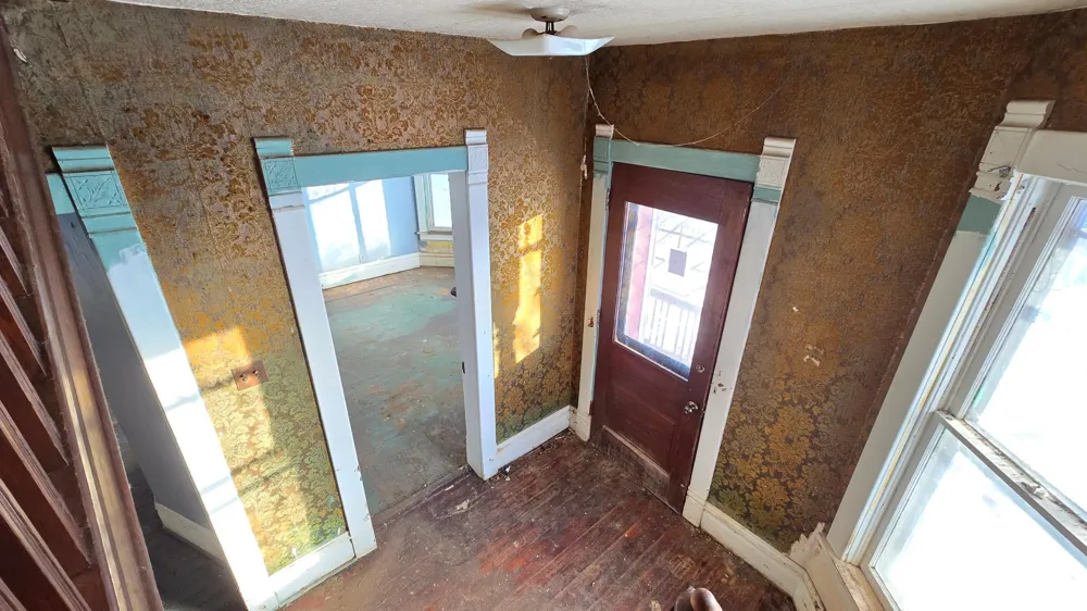 315 W Newburg Avenue Mabel, MN 55954