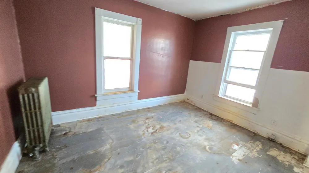 315 W Newburg Avenue Mabel, MN 55954