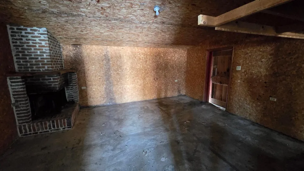 315 W Newburg Avenue Mabel, MN 55954