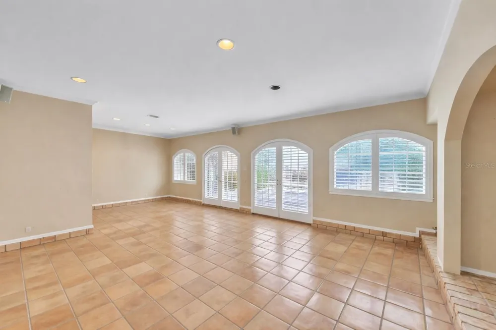 6212 BAYSHORE BOULEVARD #K Tampa, FL 33611