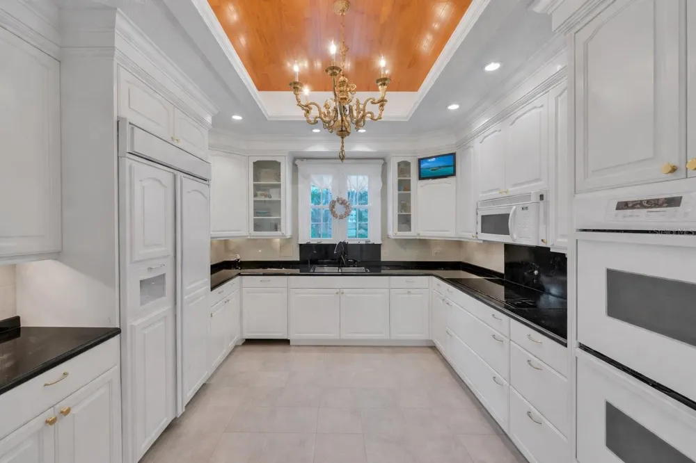 6212 BAYSHORE BOULEVARD #K Tampa, FL 33611