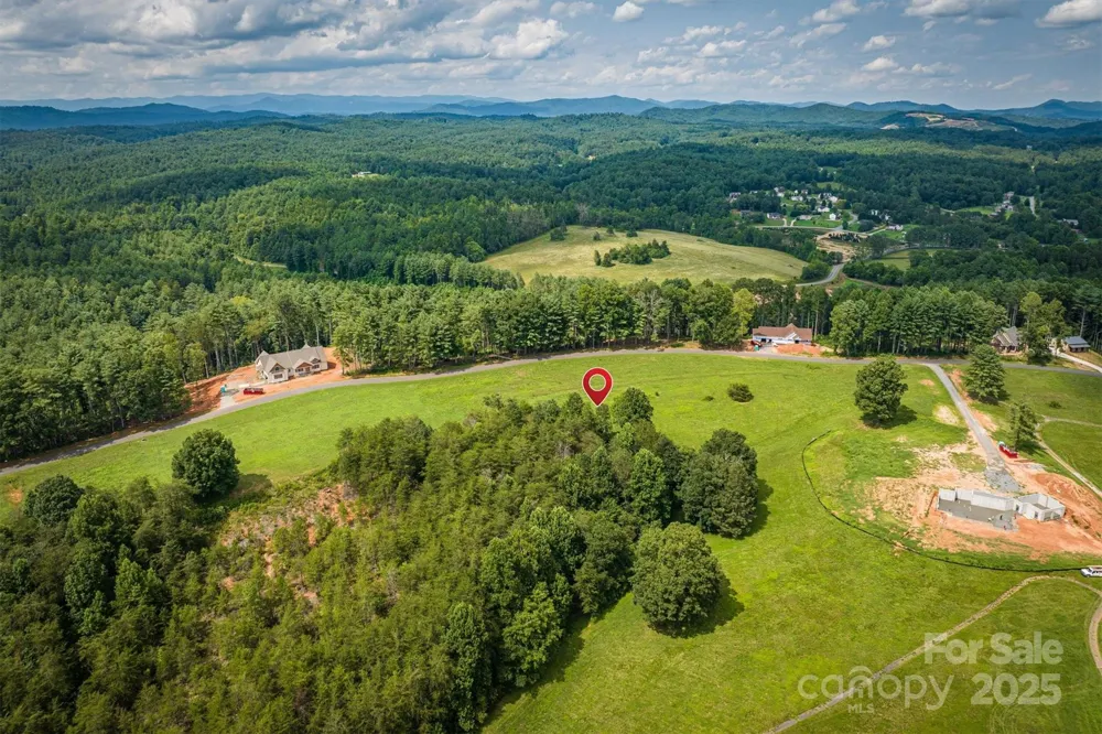 2071 Thoroughbred Way #G19 Lenoir, NC 28645
