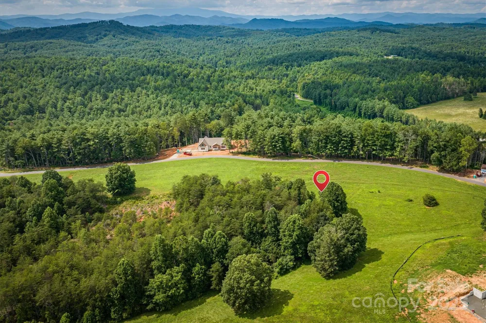 2071 Thoroughbred Way #G19 Lenoir, NC 28645