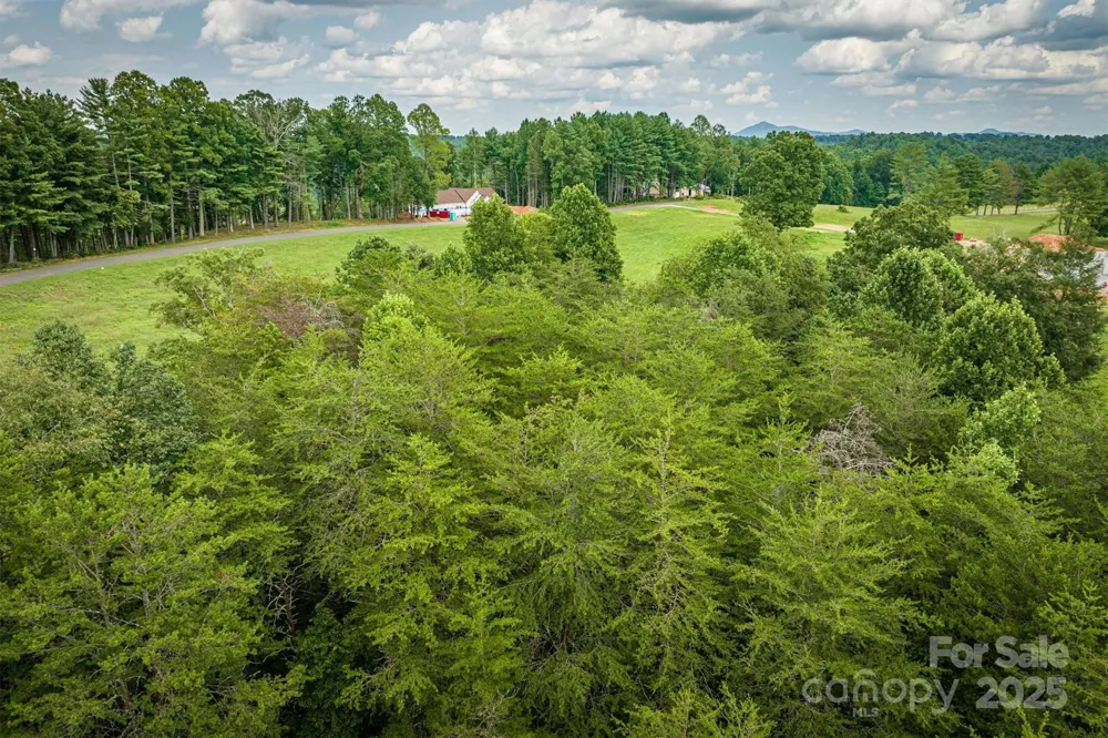 2071 Thoroughbred Way #G19 Lenoir, NC 28645