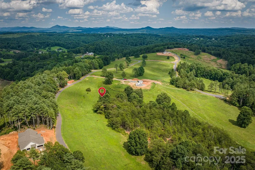 2071 Thoroughbred Way #G19 Lenoir, NC 28645
