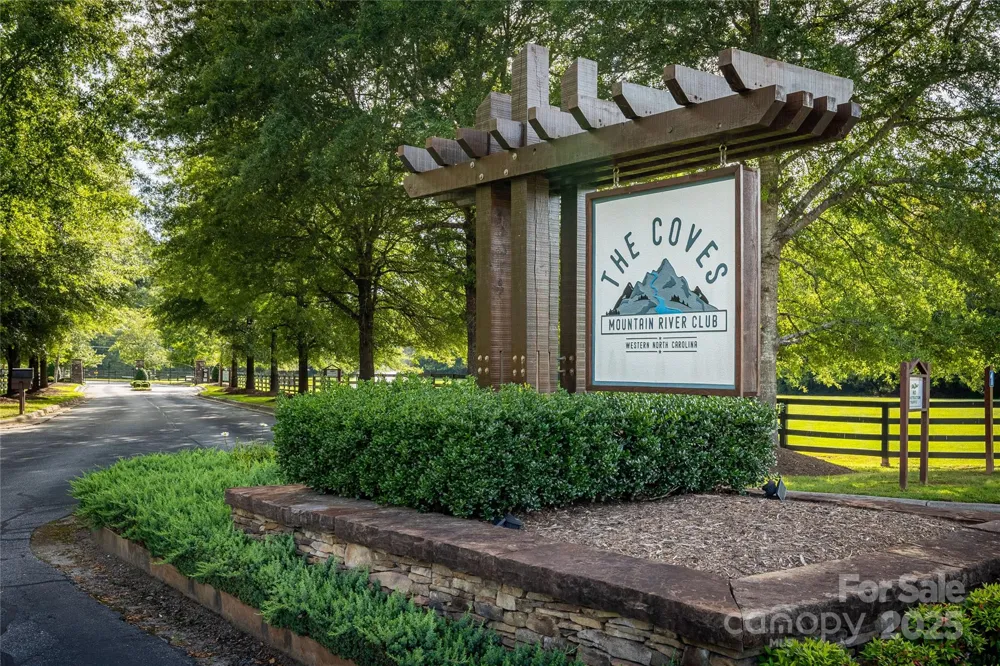 2071 Thoroughbred Way #G19 Lenoir, NC 28645