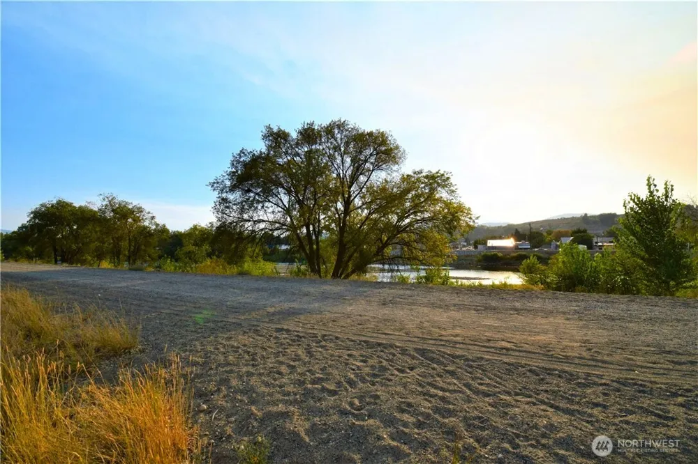0 Asotin Street Omak, WA 98841