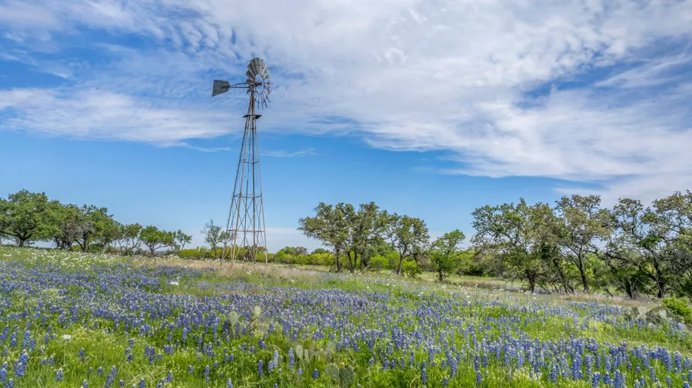 3531 RR 3347 - LOT 2 Round Mountain, TX 78663