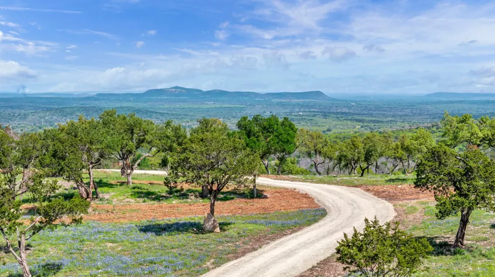 3531 RR 3347 - LOT 11 Round Mountain, TX 78663