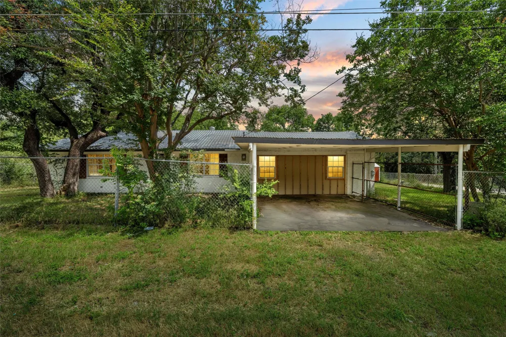 102 Creek Drive Whitney, TX 76692