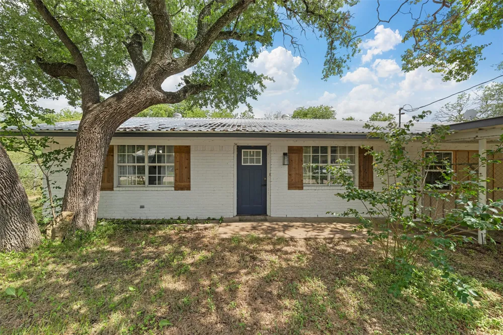 102 Creek Drive Whitney, TX 76692