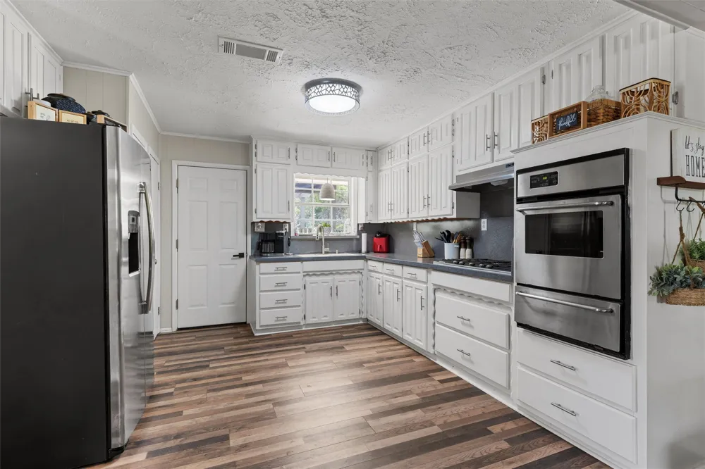 102 Creek Drive Whitney, TX 76692
