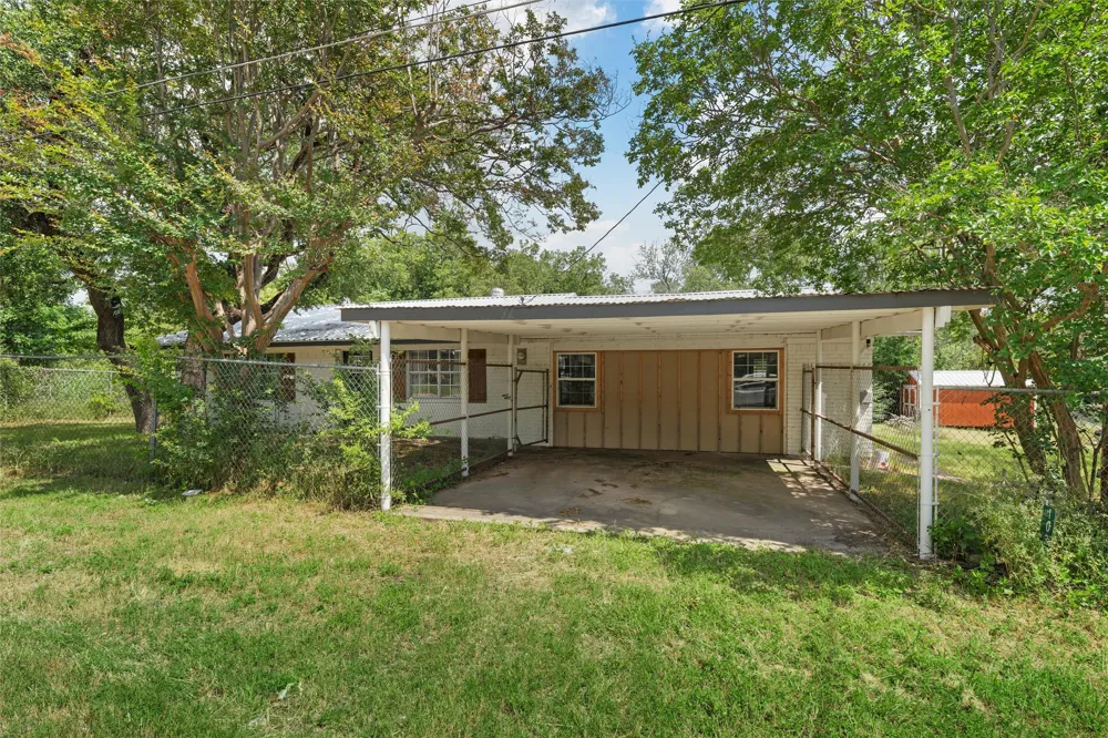 102 Creek Drive Whitney, TX 76692