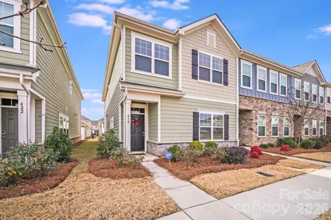 418 Kenwood View
