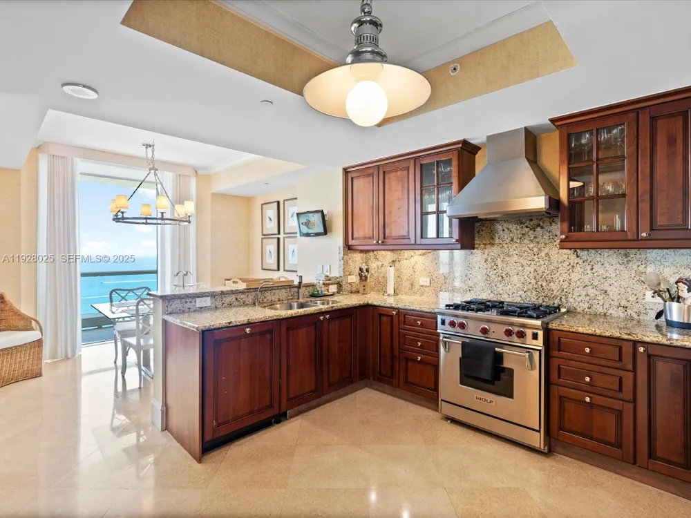 17875 Collins Ave #3303 Sunny Isles Beach, FL 33160