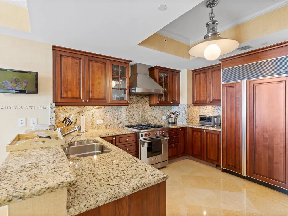 17875 Collins Ave #3303 Sunny Isles Beach, FL 33160