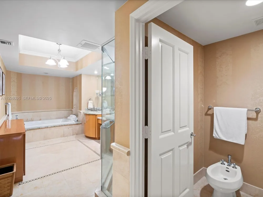 17875 Collins Ave #3303 Sunny Isles Beach, FL 33160