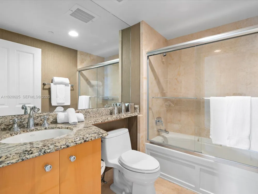 17875 Collins Ave #3303 Sunny Isles Beach, FL 33160