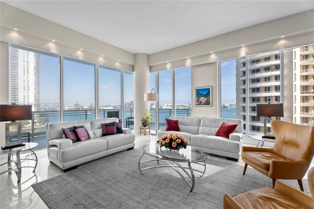 900 Brickell Key Blvd #803 Miami, FL 33131