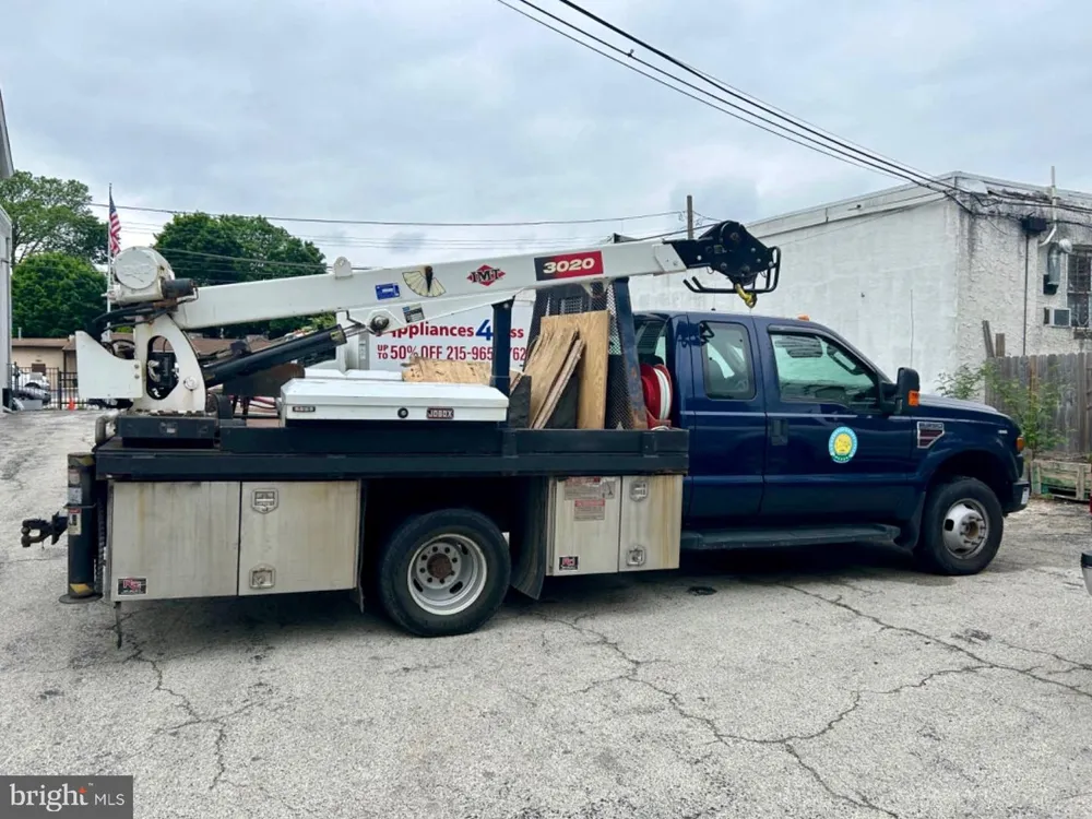 38 E BALTIMORE AVENUE Clifton Heights, PA 19018