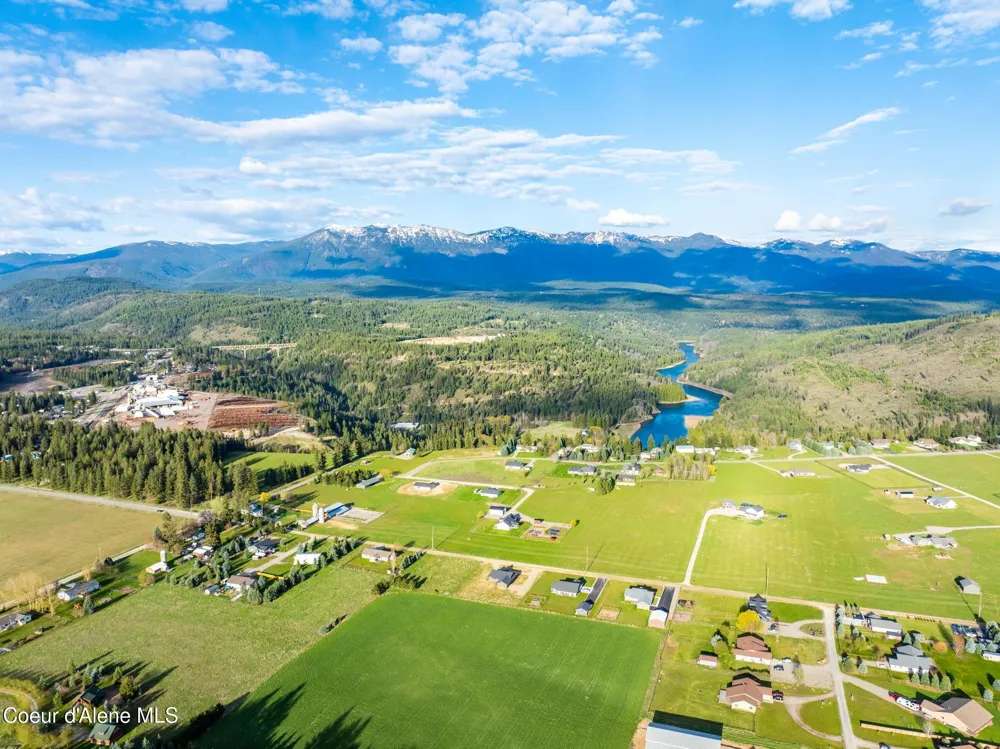 454 S Division Street Moyie Springs, ID 83845