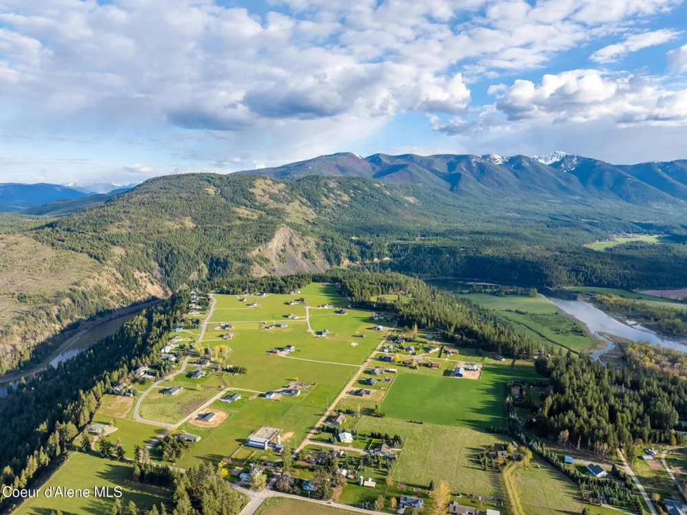 454 S Division Street Moyie Springs, ID 83845