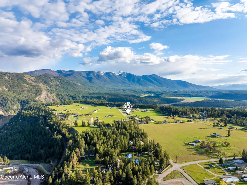 454 S Division Street Moyie Springs, ID 83845