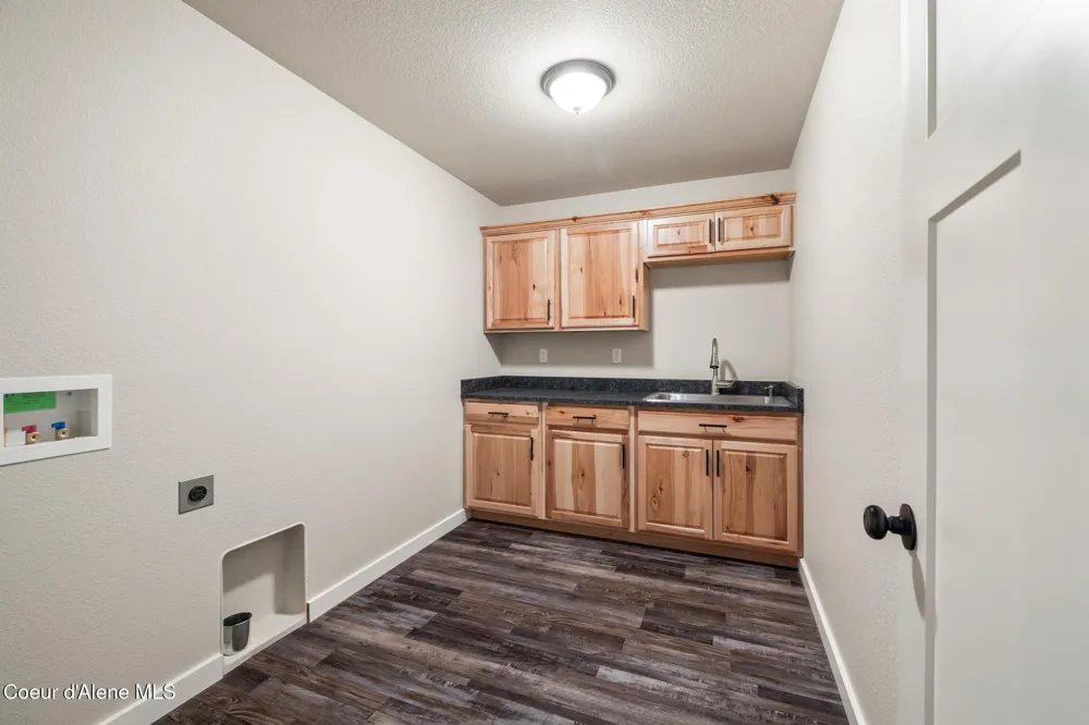 454 S Division Street Moyie Springs, ID 83845