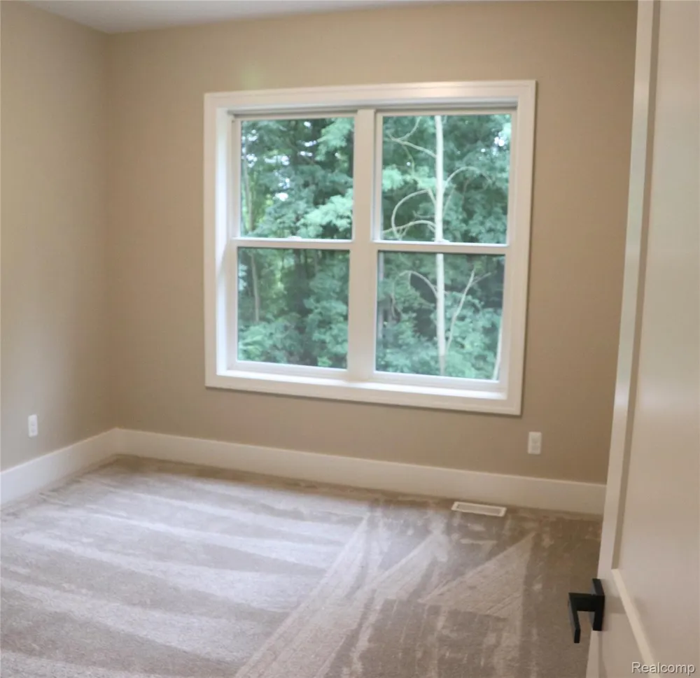 7877 Donegal Court Tyrone Township, MI 48430