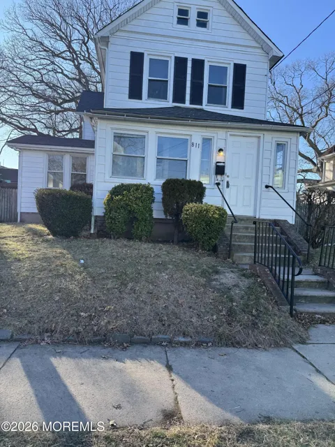 811 Central Avenue
