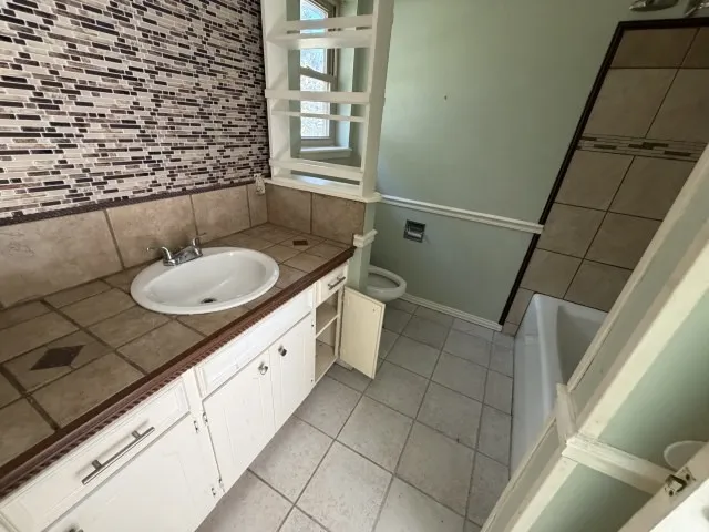 102 Newport Lane Bullard, TX 75757