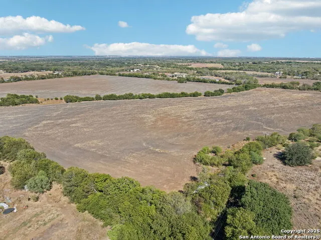 11735 obrien Atascosa, TX 78002