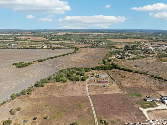 11735 obrien Atascosa, TX 78002