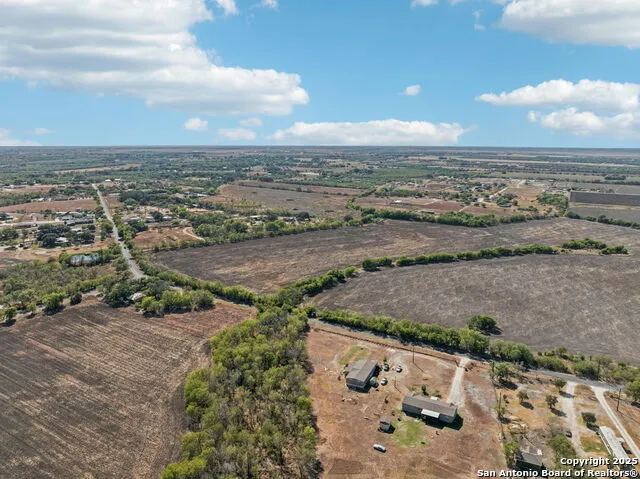 11735 obrien Atascosa, TX 78002