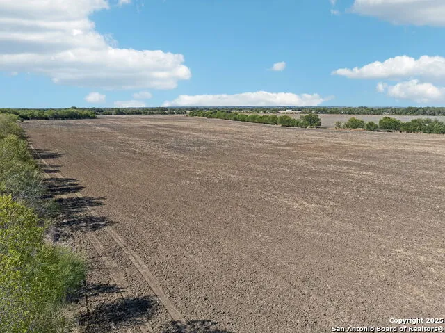 11735 obrien Atascosa, TX 78002