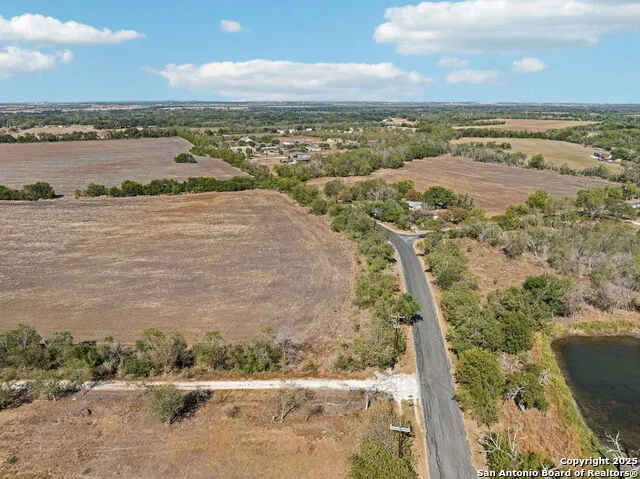 11735 obrien Atascosa, TX 78002
