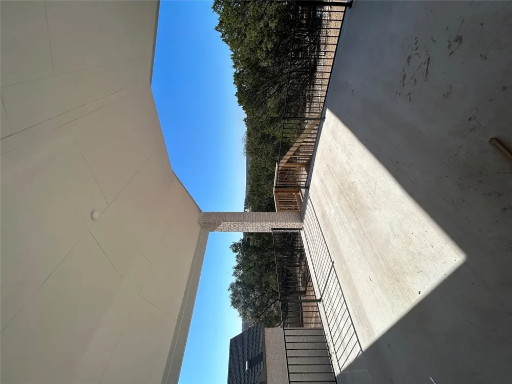 1904 Crimson Sunset Drive Georgetown, TX 78628