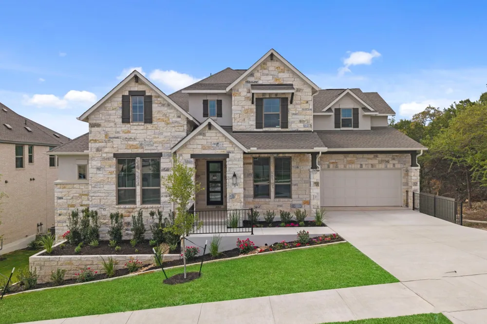 1904 Crimson Sunset Drive Georgetown, TX 78628
