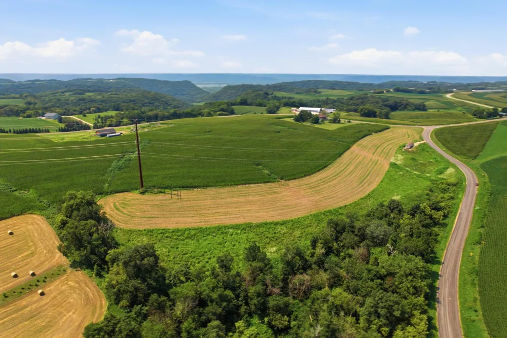 TBD County Road P Fountain City, WI 54629