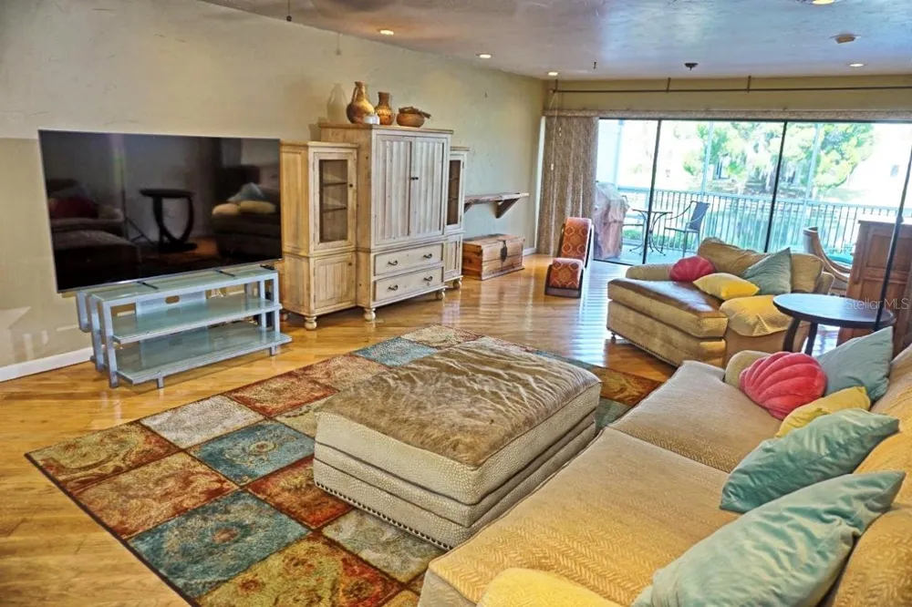 1859 MAZO MANOR #U6 Lutz, FL 33558