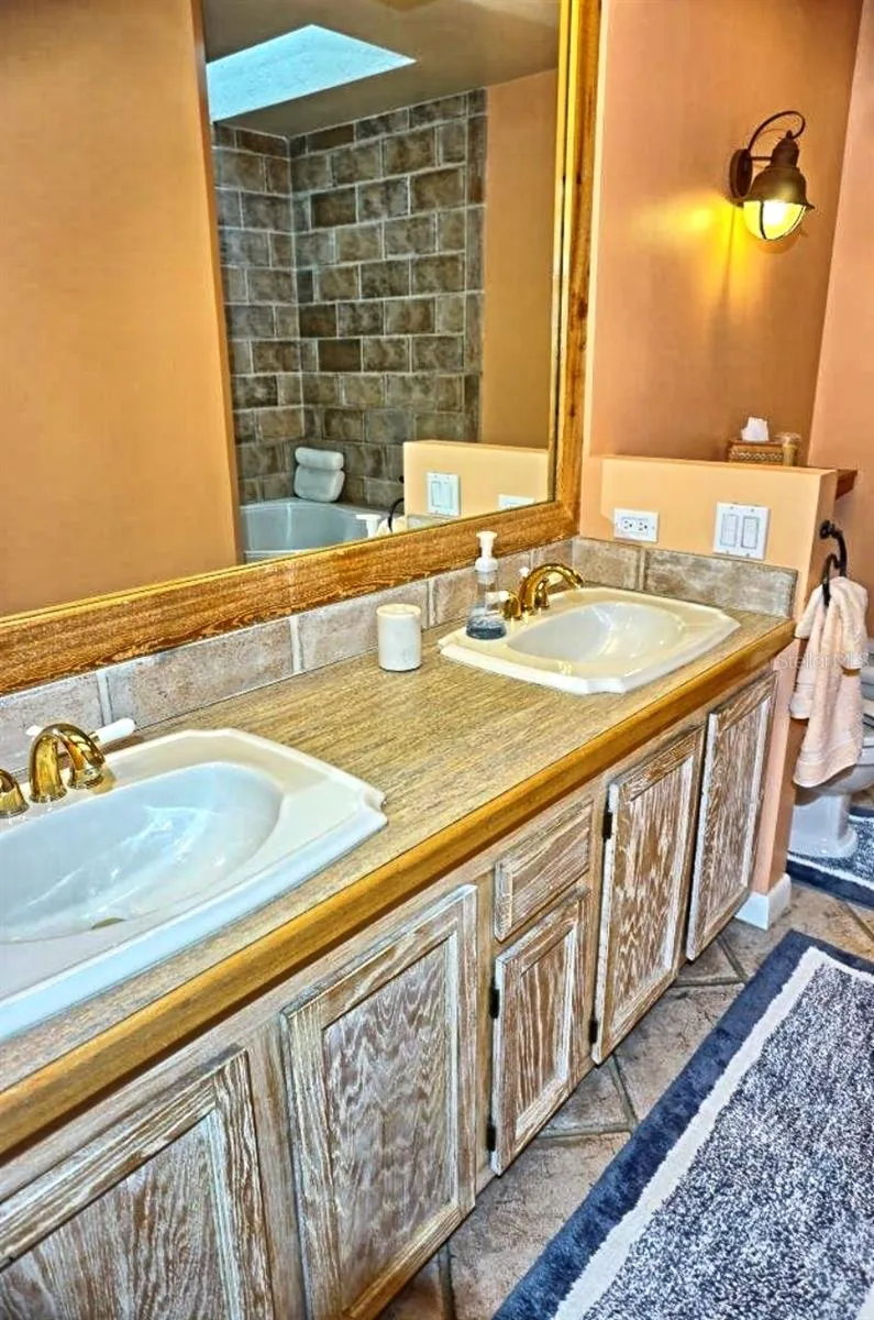 1859 MAZO MANOR #U6 Lutz, FL 33558