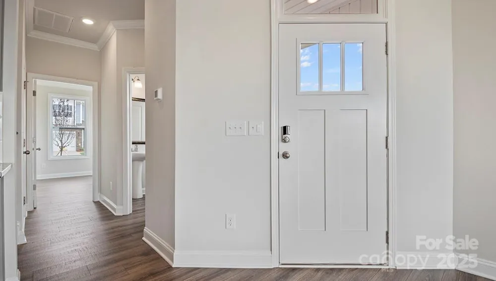 369 Creekview Road Hendersonville, NC 28792