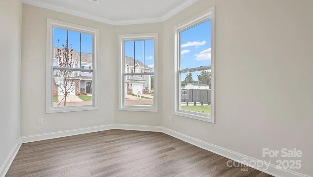 369 Creekview Road Hendersonville, NC 28792