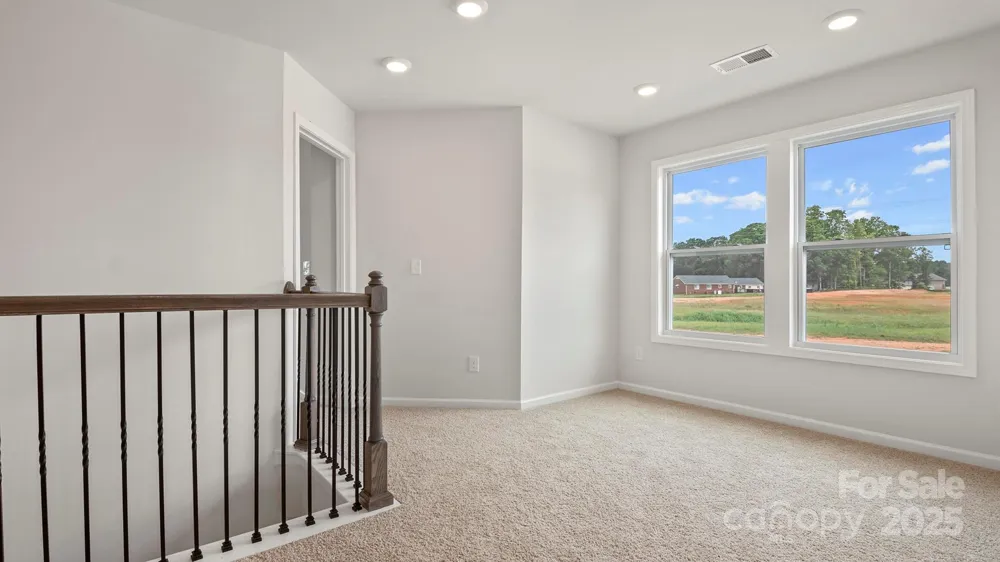 369 Creekview Road Hendersonville, NC 28792